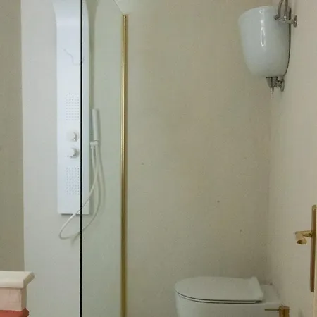 Prestige And Comfort In The Center Of And Views Apartment *